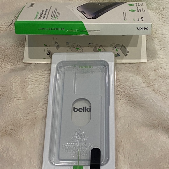 Belkin ScreenForce TemperedGlass Treated Screen Protector for iPhone 14 Pro NWT - Picture 4 of 7